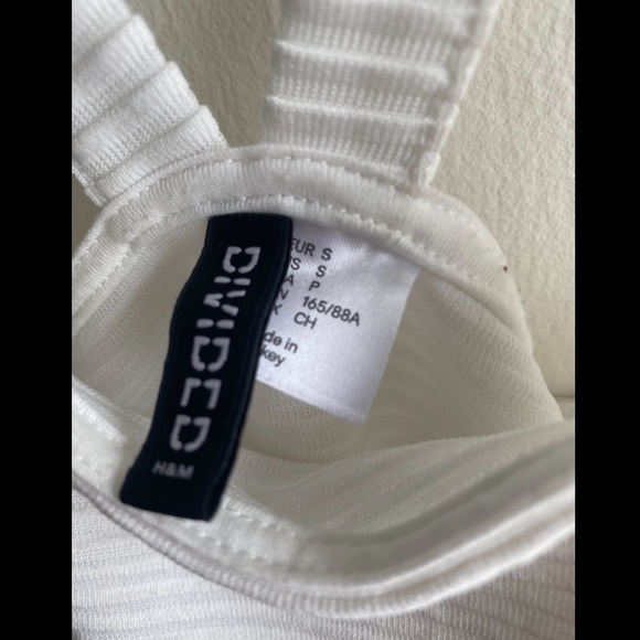 H&M-Divided-White A-Line Dress - Picture 2 of 4